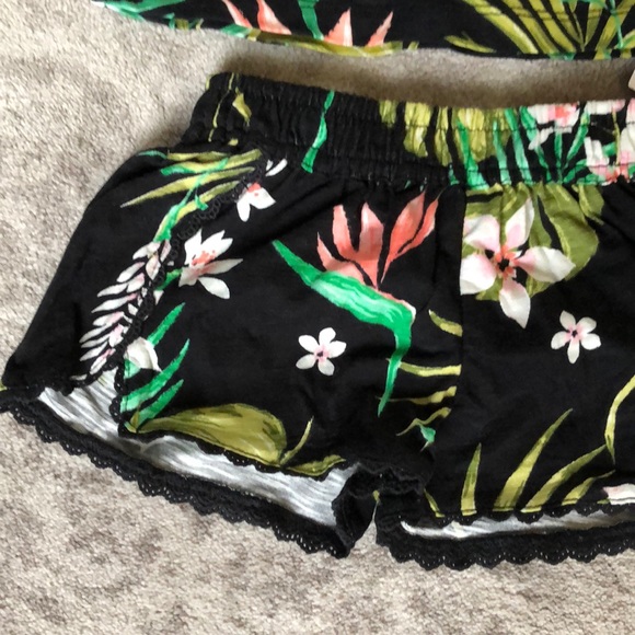 Baby set - Picture 2 of 3